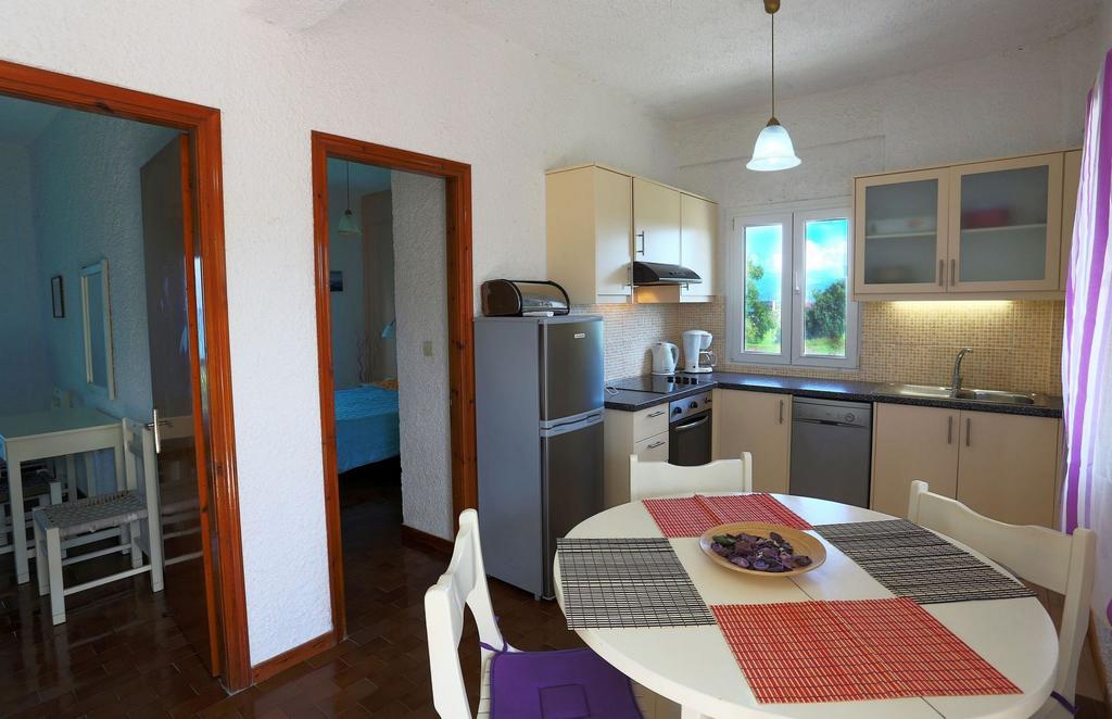 Elli Beach Apartments And Studios Almiros Beach Room photo